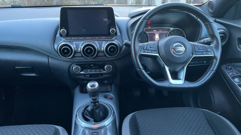 Nissan Juke 1.0 DiG-T 114 N-Connecta 5dr Petrol Hatchback